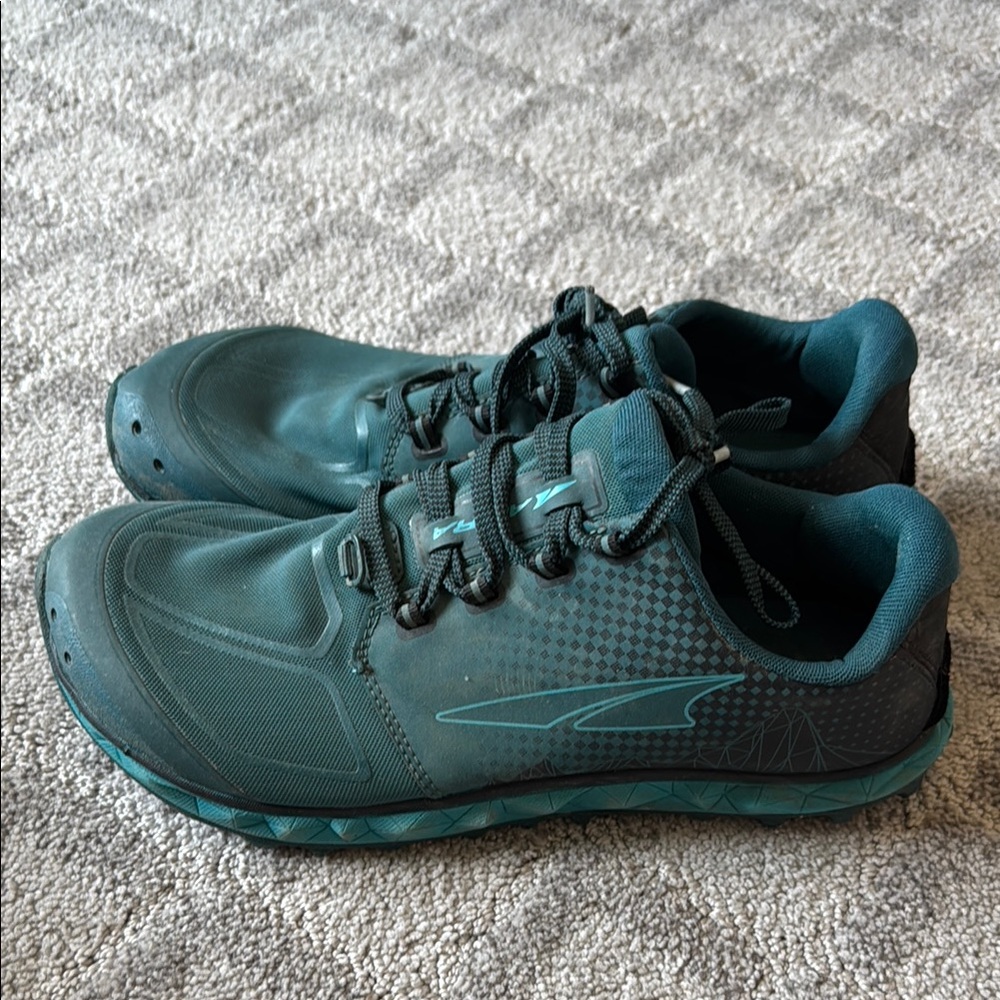 Altra superior 4.5 trail running shoes
